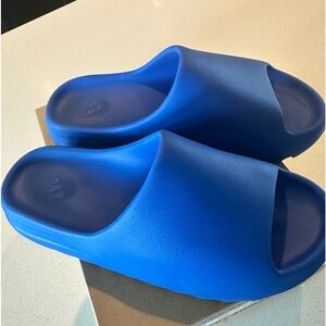 adidas Yeezy Slide